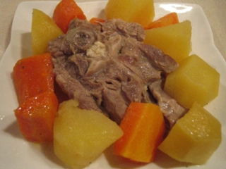 Kuzu Eti Haşlama Tarifi ve Malzemeleri